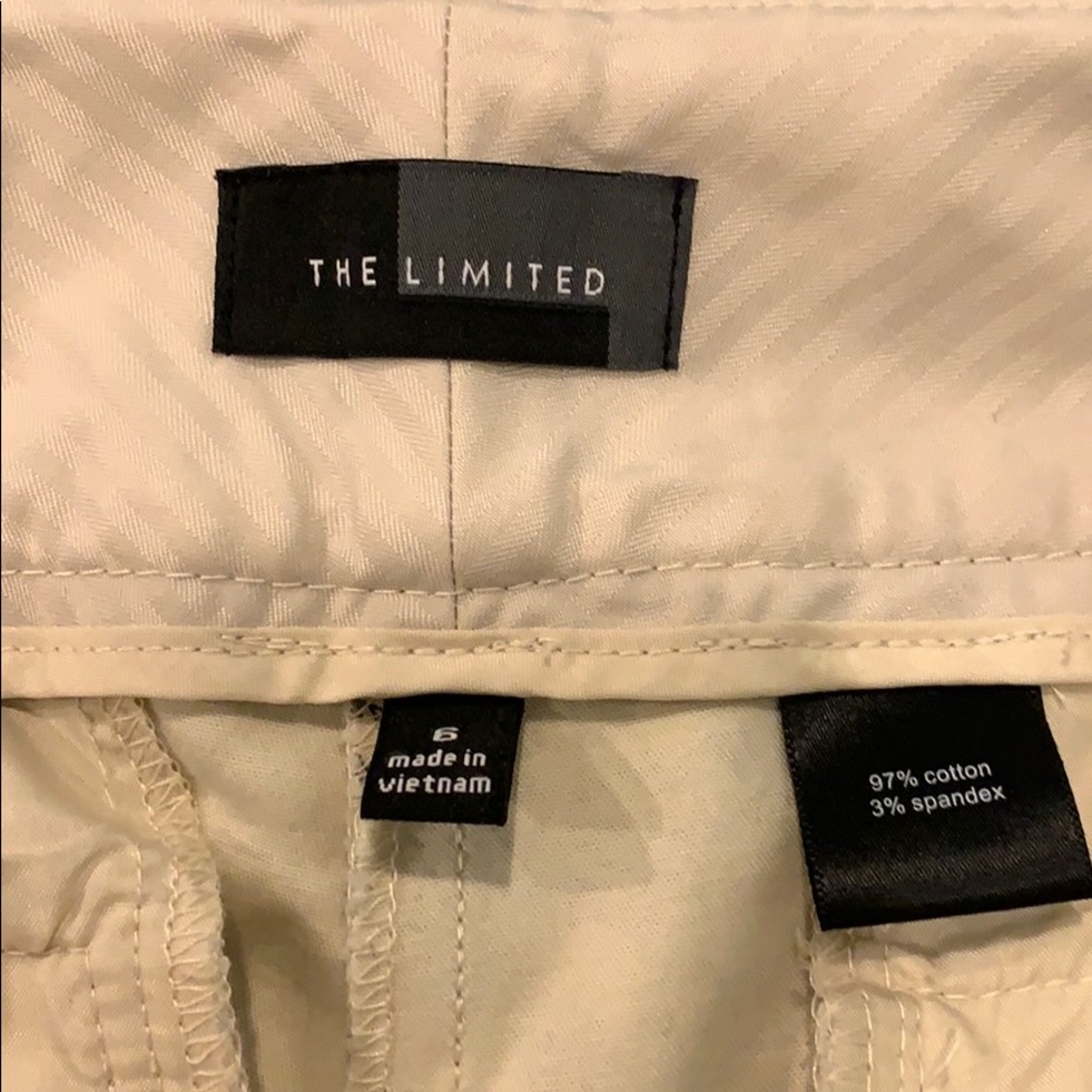 Shorts - Picture 3 of 3